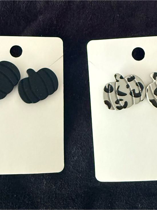 Source Unknown Jewelry - Source Unknown Black and White Pumpkin Stud Earrings - Pair